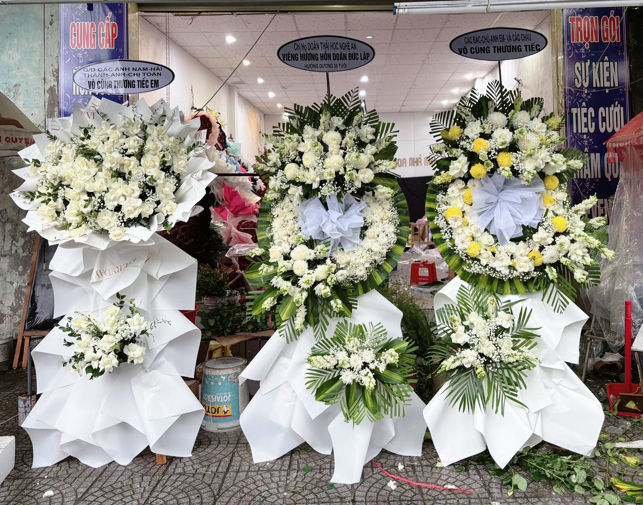 Ảnh minh họa Hoa chia buồn