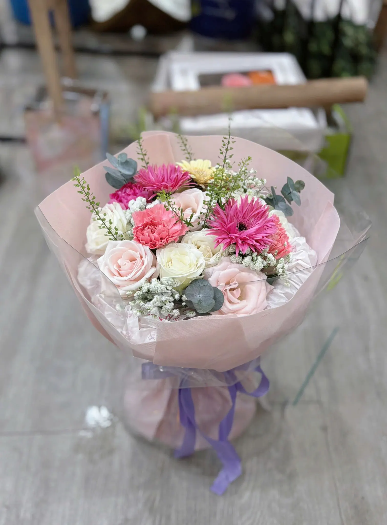 Bó Hoa Hồng Trắng & Hồng Phấn & Cúc Hồng - Hoa Tươi