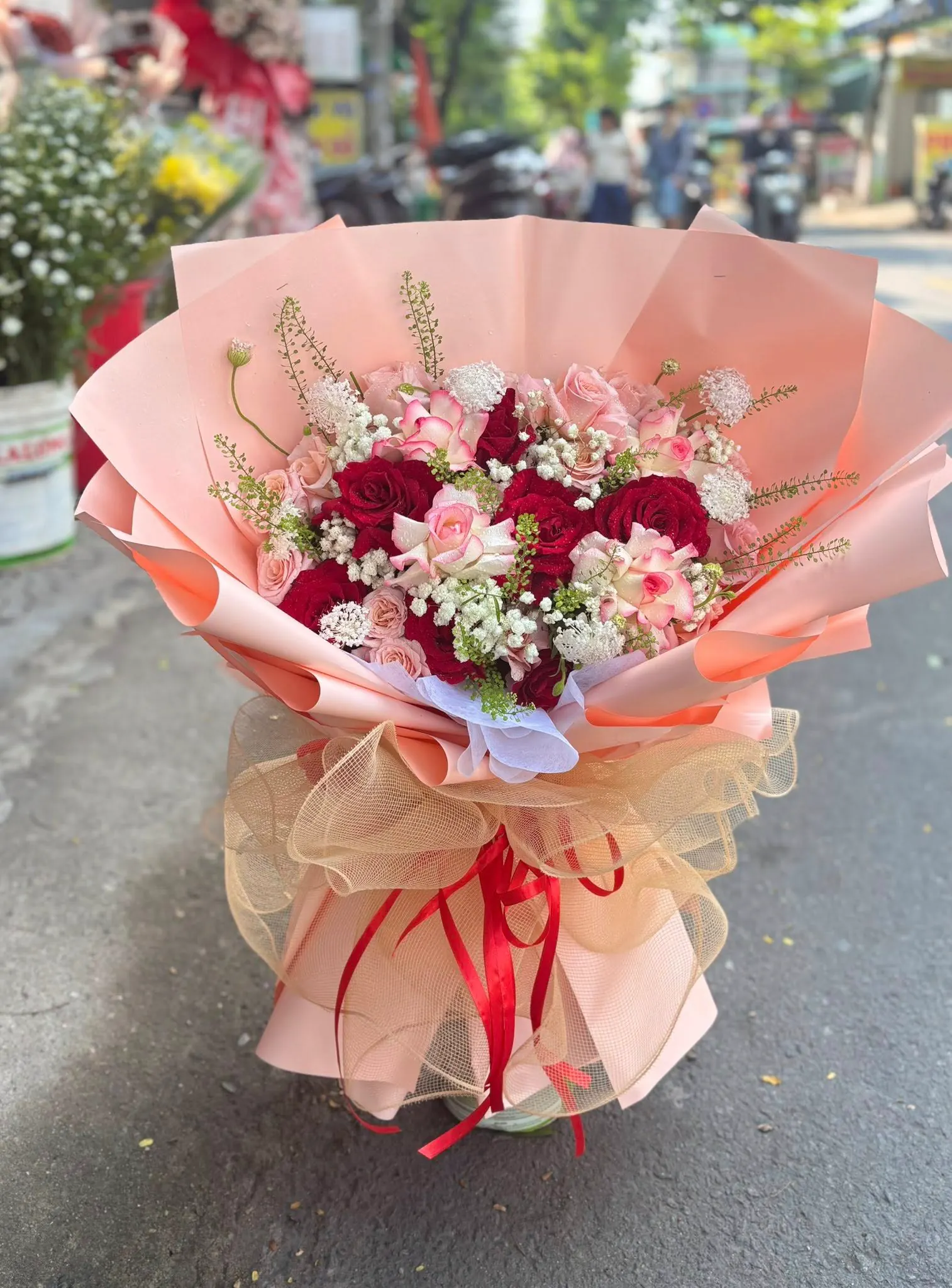 Ảnh 6 của Bó Hoa Hồng Đỏ & Hồng - Valentine