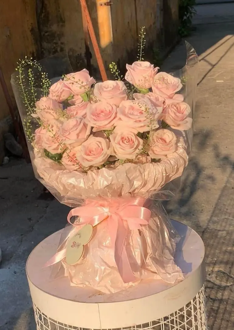 Ảnh 7 của Bó Hoa Hồng Trắng & Hồng Phấn & Cúc Hồng - Valentine
