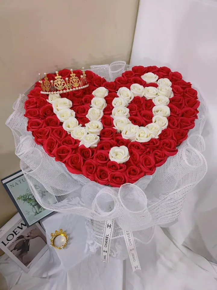 Bó Hoa Hình Trái Tim Hồng Trắng & Hồng Đỏ & Hồng - Valentine