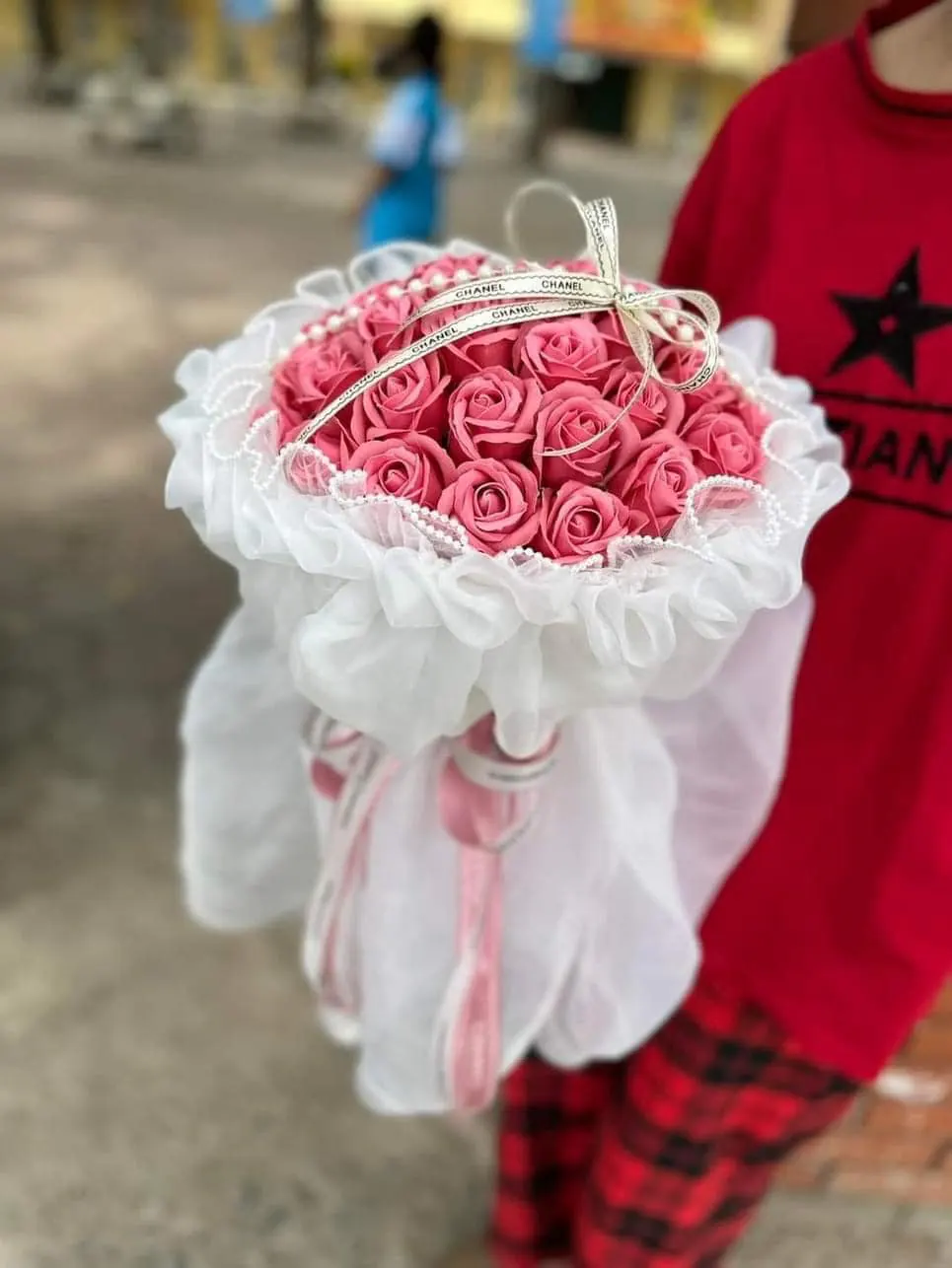 Ảnh 9 của Bó Hoa Hồng & Bạch Đàn - Valentine