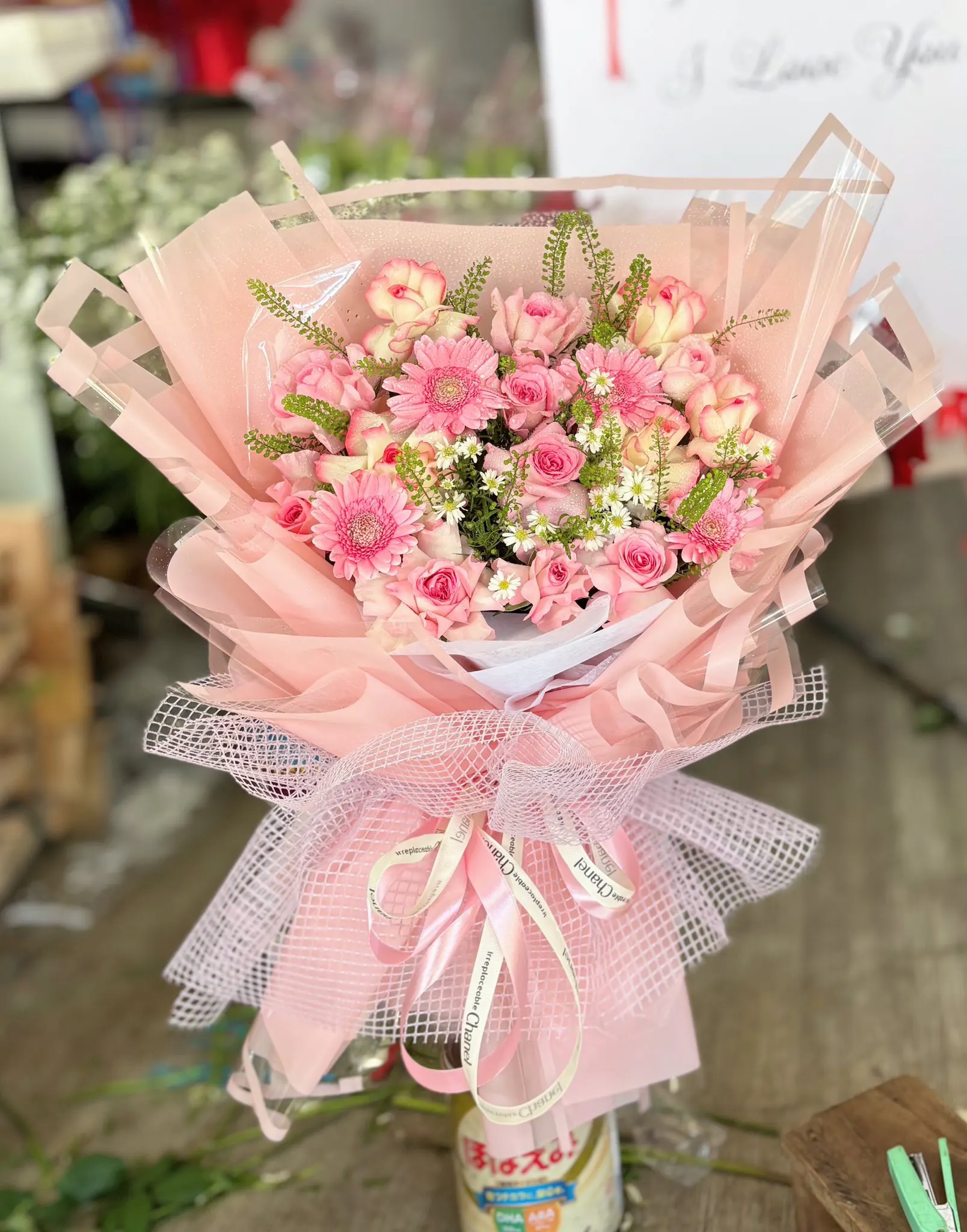 Ảnh 4 của Bó Hoa Hình Trái Tim Hồng - Valentine