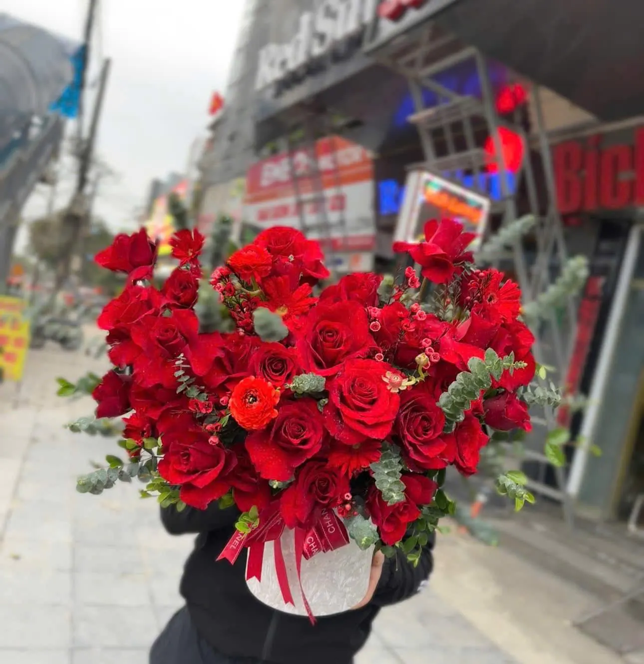 Ảnh 3 của Giỏ Hoa Hồng Đỏ & Hoa Baby & Hồng - Valentine