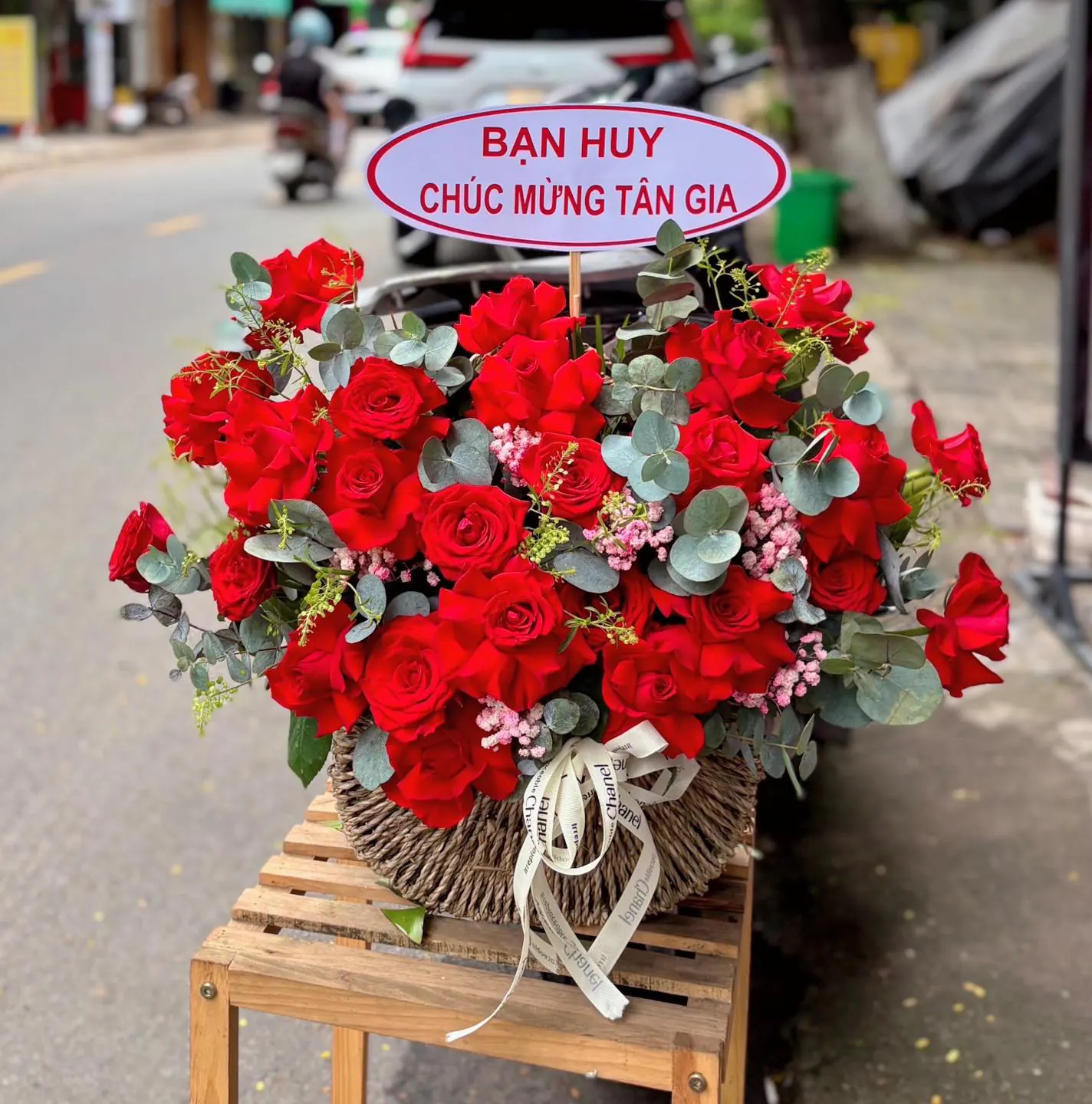 Giỏ Hoa Hồng Đỏ & Hoa Baby & Hồng - Chúc Mừng