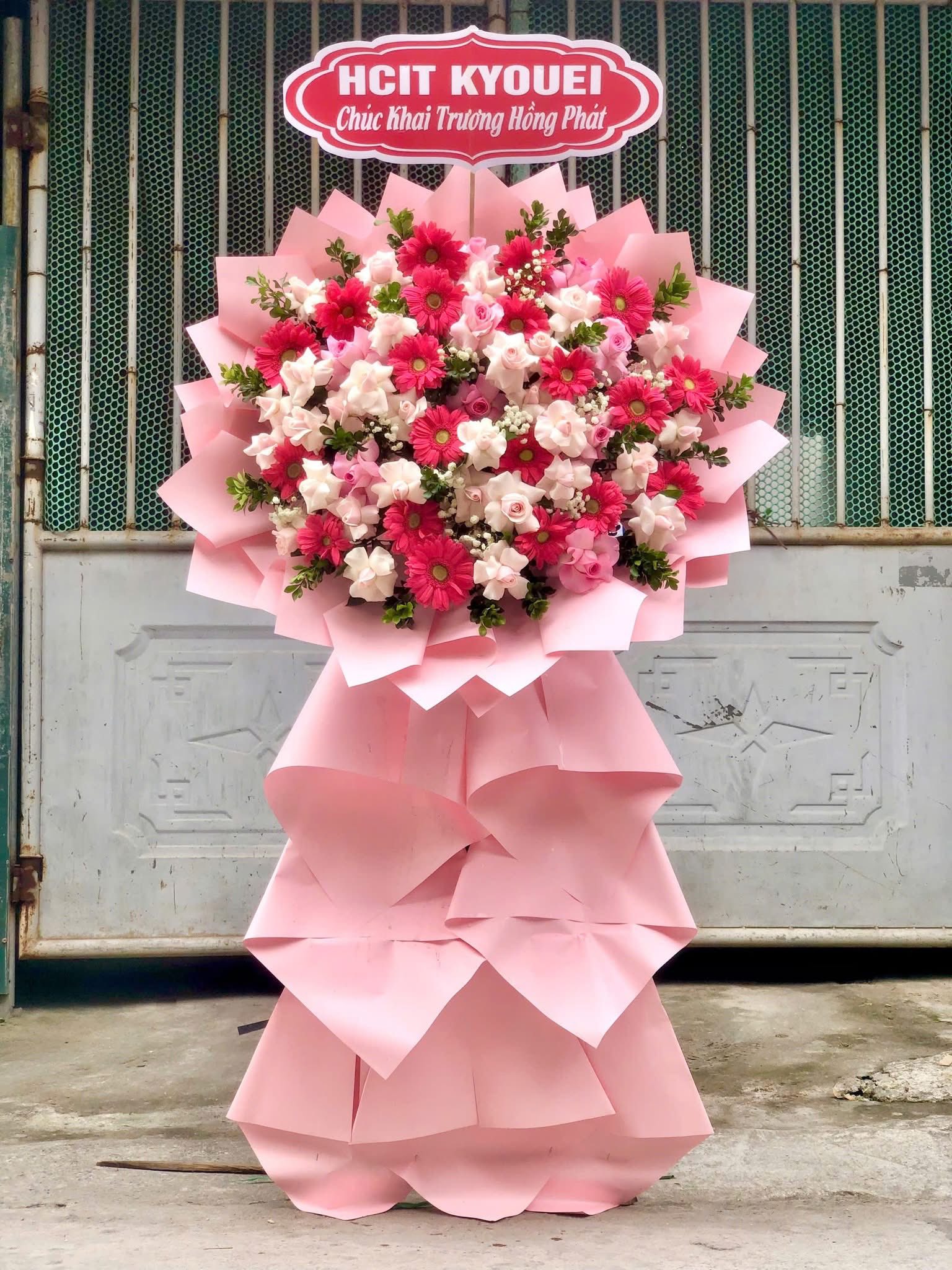 Kệ hoa đồng tiền hồng & trắng